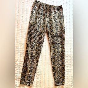 Andree bu Unit snakeskin animal print leggings, size 1X
